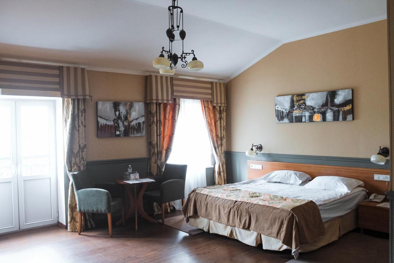 Frapolli Hotel On Deribasivska Street Одеса Екстериор снимка