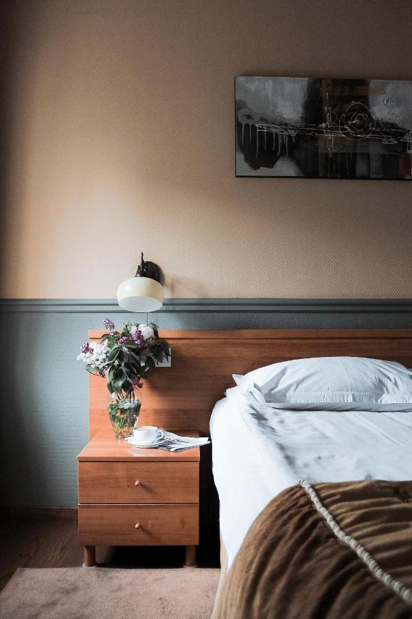 Frapolli Hotel On Deribasivska Street Одеса Екстериор снимка